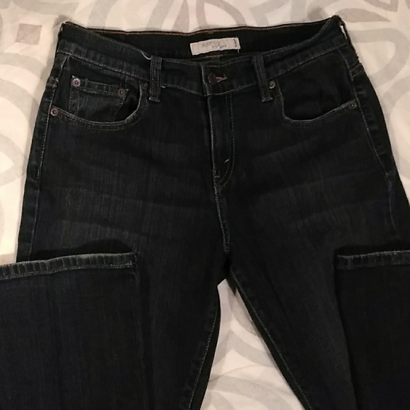 LEVI'S WOMEN SIZE 4 SHORT - Picture 4 of 8